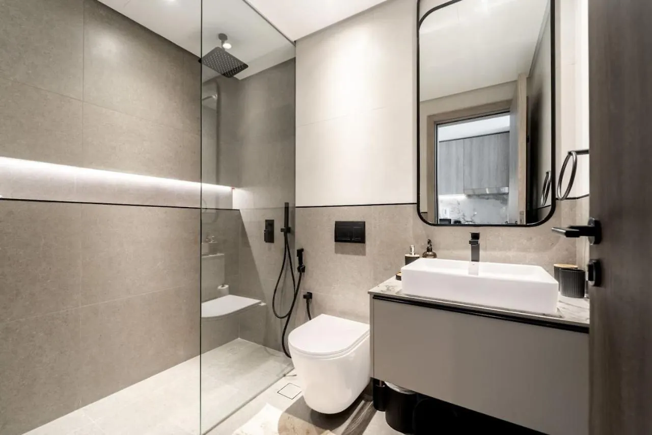 Skyline Serenity At Oxford Dubai Apartment